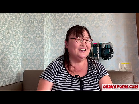 ❤️ Ama japoniar lodiak bere titi erraldoiak erakusten ditu eta sexu jostailu batekin gozatzen du. 51 urteko ama asiar batek bere sexu-esperientziaz hitz egiten du. Yukiko 1 OSAKAPORN milf gantz ❤️ Pornografia gogorra gugan ❤
